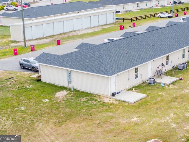 609 Beach Road, Baxley, GA 31513