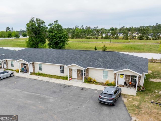 609 Beach Road, Baxley, GA 31513