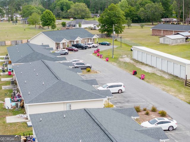 609 Beach Road, Baxley, GA 31513