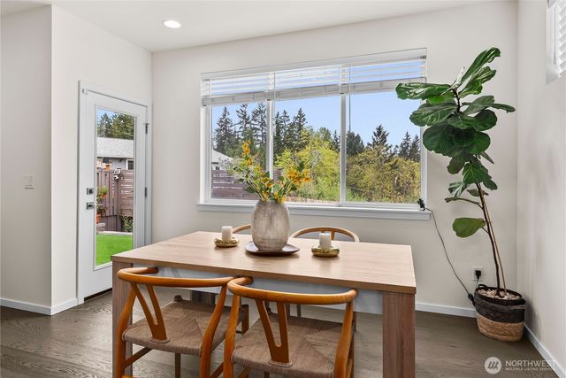 10214 SE 268th Place, Kent, WA 98030