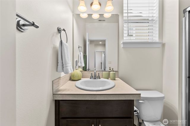 10214 SE 268th Place, Kent, WA 98030