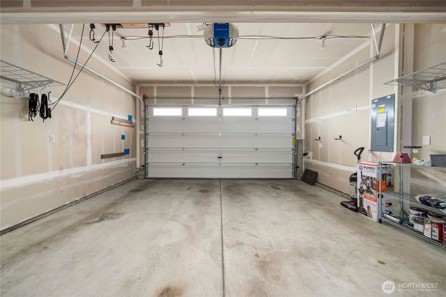 10214 SE 268th Place, Kent, WA 98030