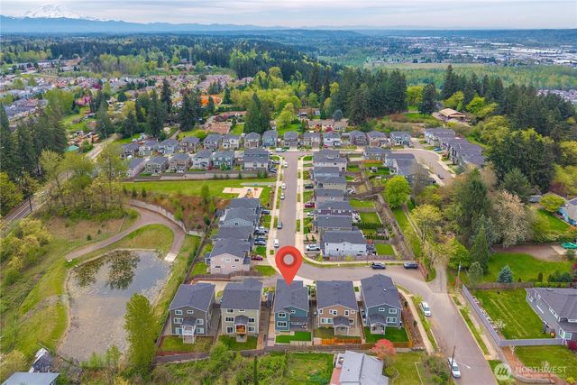 10214 SE 268th Place, Kent, WA 98030