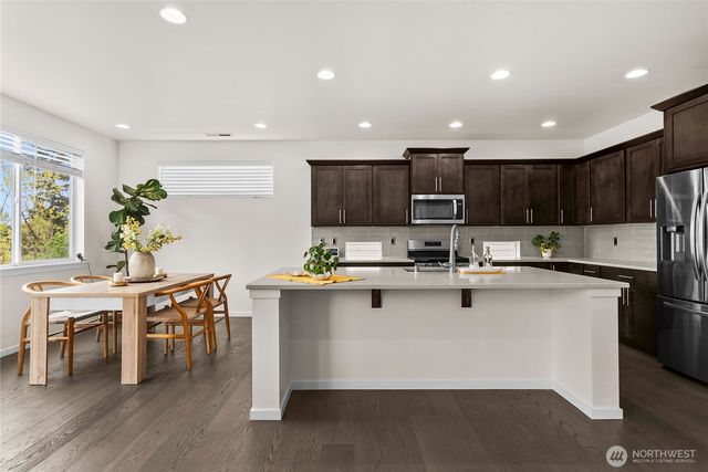 10214 SE 268th Place, Kent, WA 98030