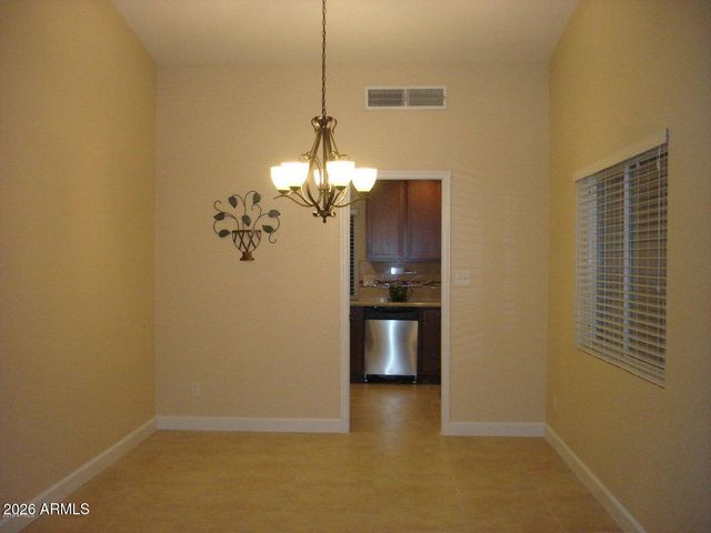 2706 E SYLVIA Street, Phoenix, AZ 85032
