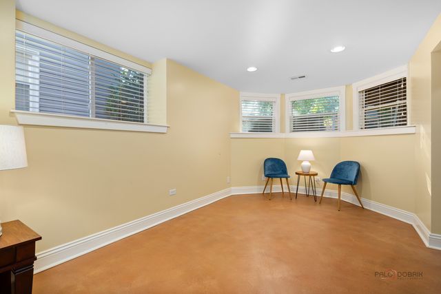 4313 N RIDGEWAY Avenue, Chicago, IL 60618