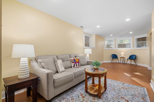 4313 N RIDGEWAY Avenue, Chicago, IL 60618