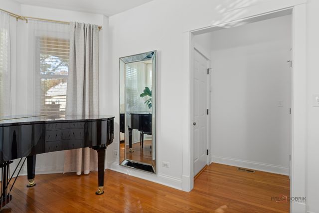 4313 N RIDGEWAY Avenue, Chicago, IL 60618