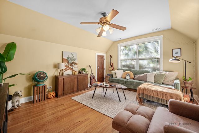 4313 N RIDGEWAY Avenue, Chicago, IL 60618