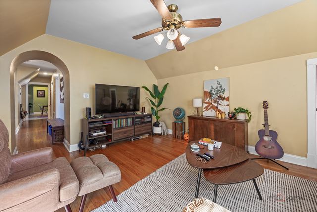 4313 N RIDGEWAY Avenue, Chicago, IL 60618