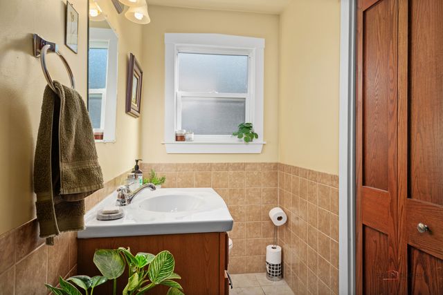 4313 N RIDGEWAY Avenue, Chicago, IL 60618