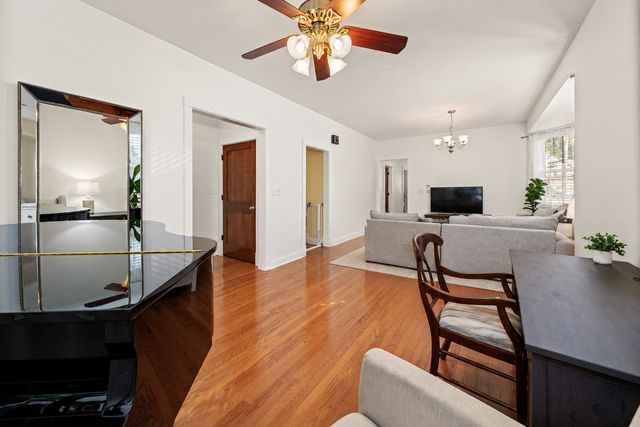 4313 N RIDGEWAY Avenue, Chicago, IL 60618
