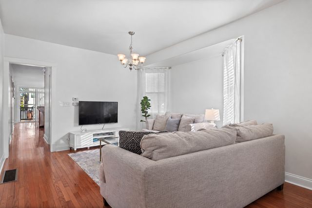 4313 N RIDGEWAY Avenue, Chicago, IL 60618