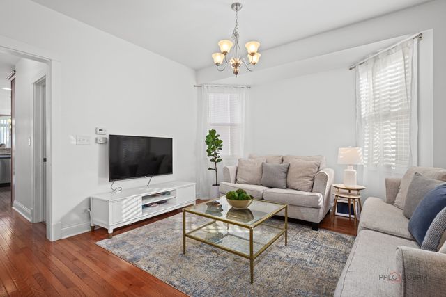 4313 N RIDGEWAY Avenue, Chicago, IL 60618