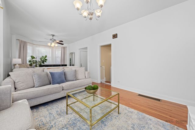 4313 N RIDGEWAY Avenue, Chicago, IL 60618