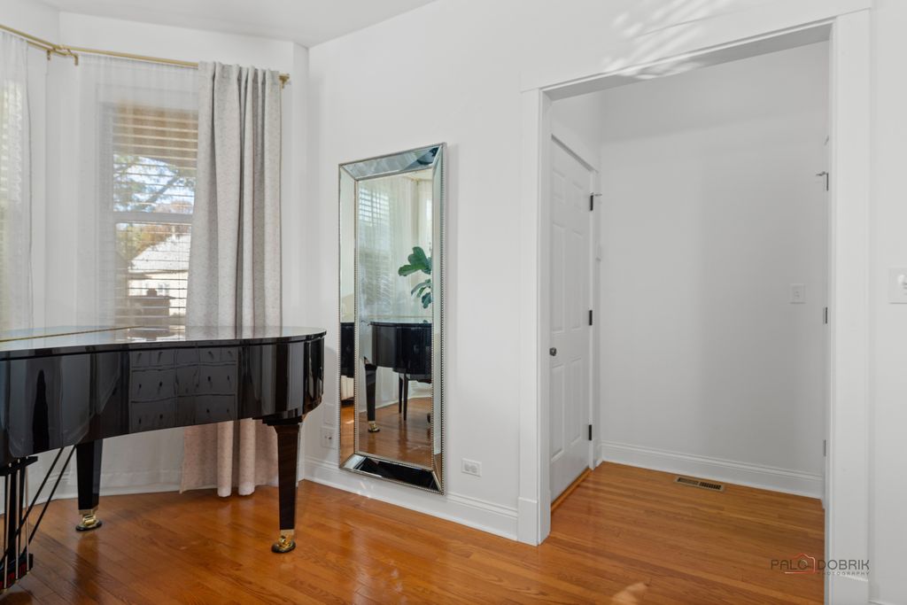 4313 N RIDGEWAY Avenue, Chicago, IL 60618 — photo 4