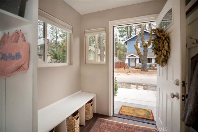 32958 Squirrel Ln, Running Springs, CA 92382