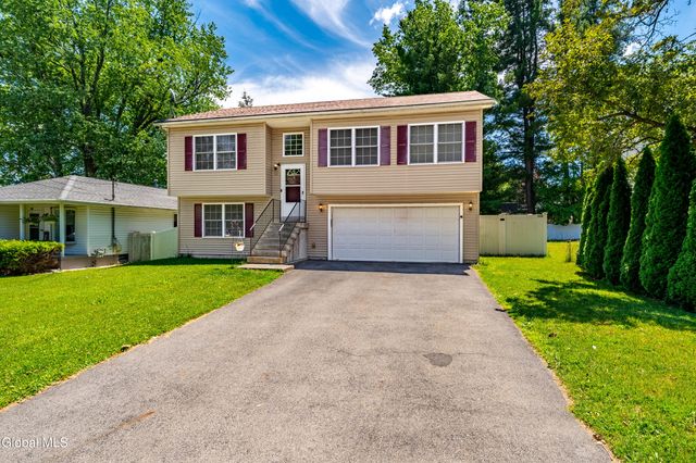 14 Booth Street, Colonie, NY 12205