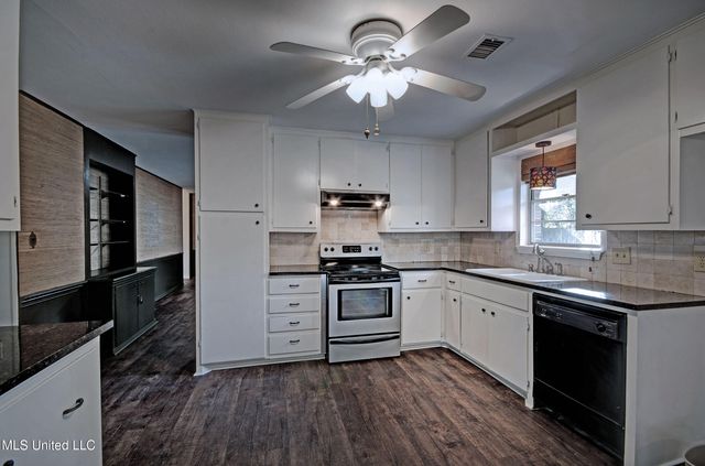 1951 Aztec Drive, Jackson, MS 39211