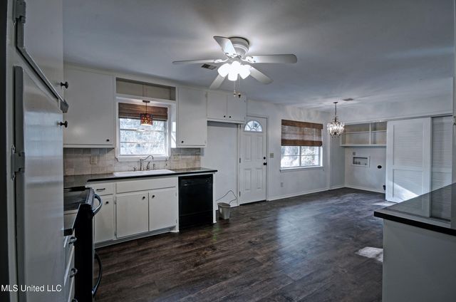 1951 Aztec Drive, Jackson, MS 39211