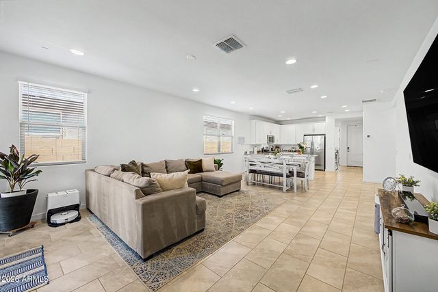 2516 W HIDALGO Avenue, Phoenix, AZ 85041