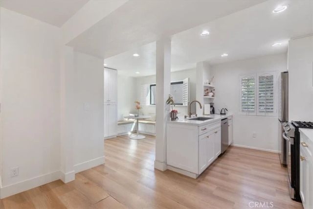 15133 Magnolia E, Sherman Oaks, CA 91403