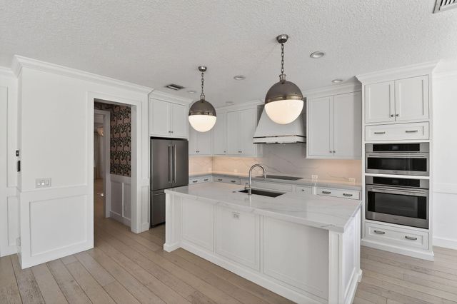 1106 Wilshire Drive, Jupiter, FL 33458