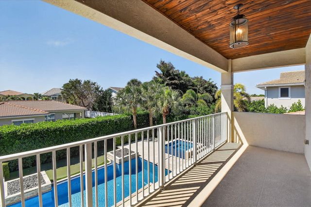 1106 Wilshire Drive, Jupiter, FL 33458
