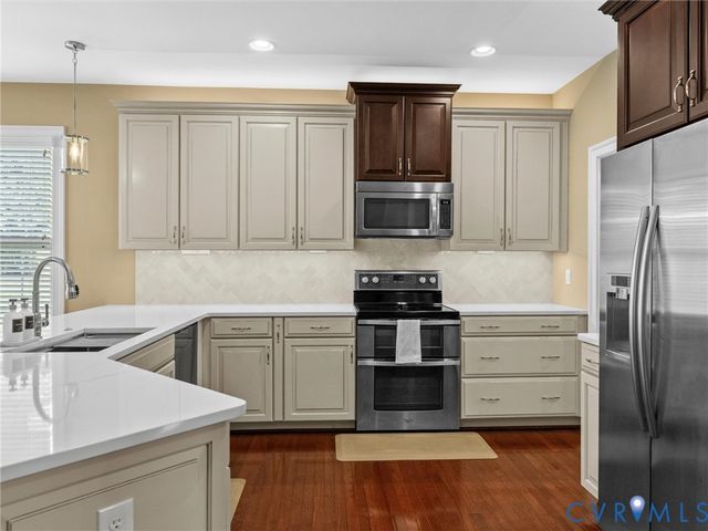 4214 Heron Pointe Pl, Moseley, VA 23120