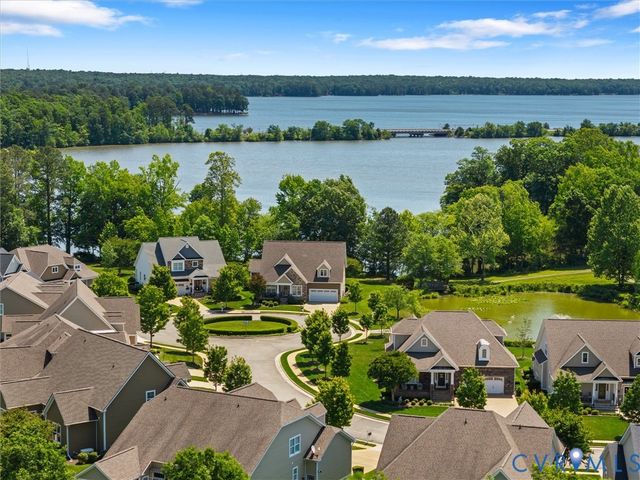 4214 Heron Pointe Pl, Moseley, VA 23120