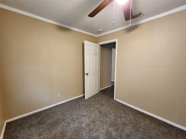 36 18th Avenue N, Texas City, TX 77590