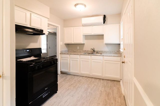 10433 Fern Drive, Dallas, TX 75228