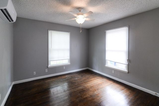 10433 Fern Drive, Dallas, TX 75228