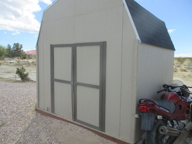 2265 Gibbs Avenue, Mojave, CA 93501