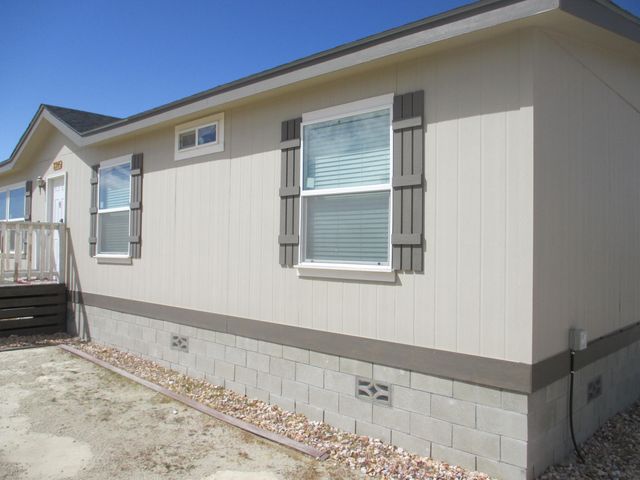 2265 Gibbs Avenue, Mojave, CA 93501
