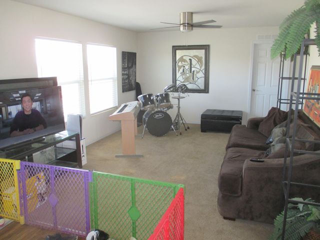 2265 Gibbs Avenue, Mojave, CA 93501