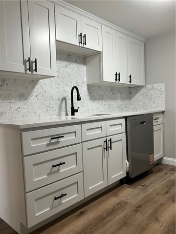 1141 Hartford Avenue 4B, Johnston, RI 02919