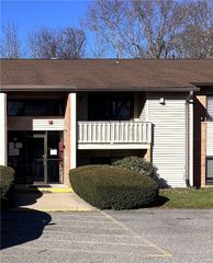 1141 Hartford Avenue 4B, Johnston, RI 02919