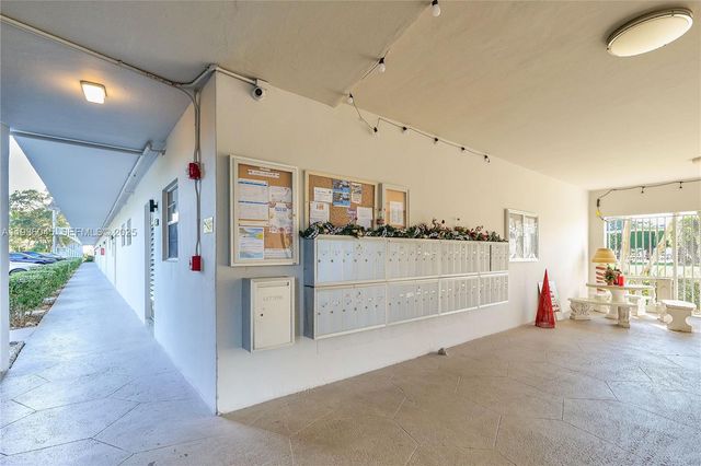 3501 NW 47th Ave 604, Lauderdale Lakes, FL 33319