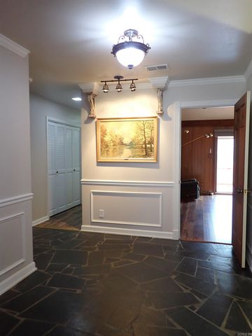 1414 Country Club Road, Arkadelphia, AR 71923