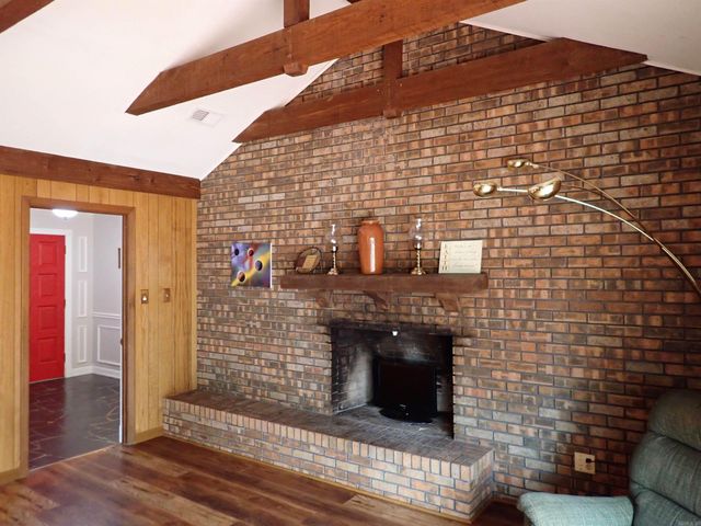 1414 Country Club Road, Arkadelphia, AR 71923