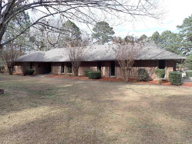 1414 Country Club Road, Arkadelphia, AR 71923