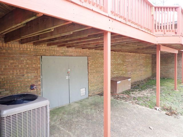 1414 Country Club Road, Arkadelphia, AR 71923