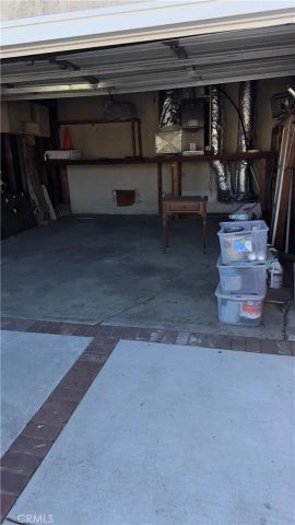 1046 W 123rd Street, County - Los Angeles, CA 90044