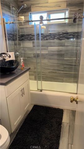 1046 W 123rd Street, County - Los Angeles, CA 90044