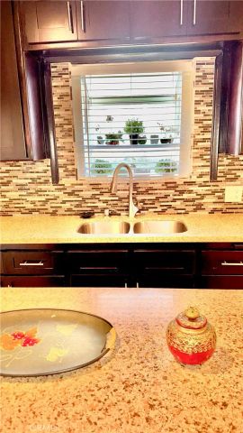 1046 W 123rd Street, County - Los Angeles, CA 90044