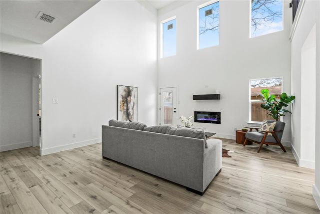 4712 Garrison Street, Dallas, TX 75216