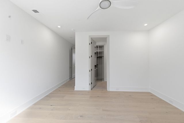 6807 Pennywell Dr, Nashville, TN 37205