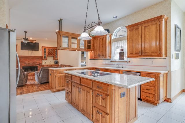 5007 Wareham Drive, Arlington, TX 76017