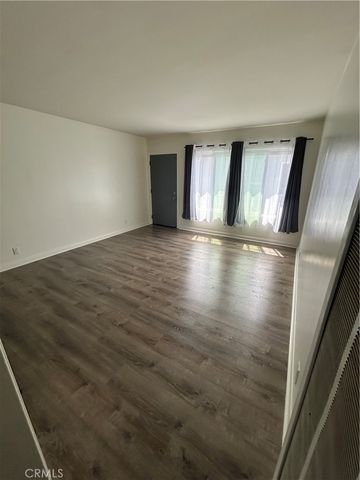 5480 E Atherton 18, Long Beach, CA 90815